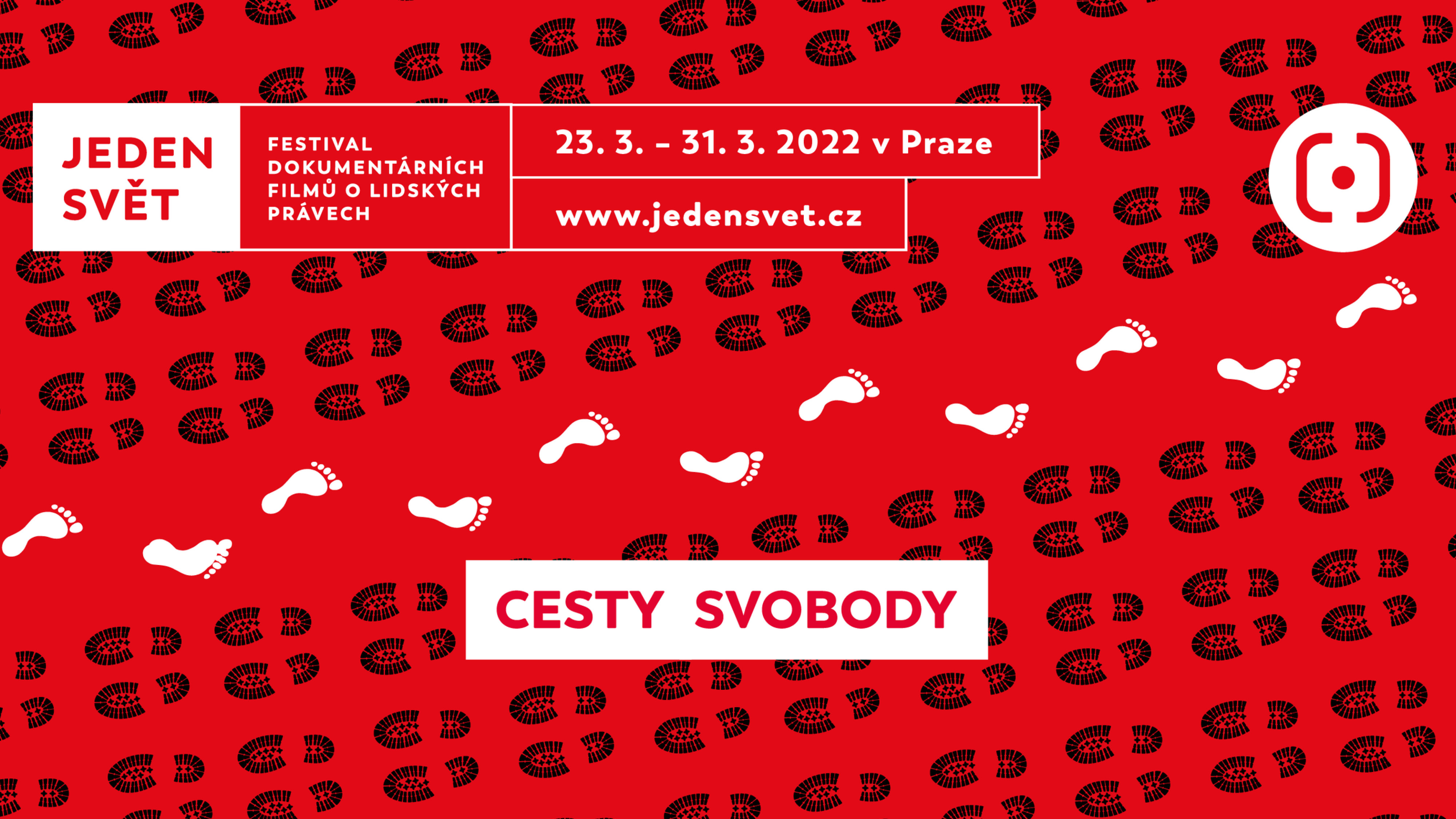 Grafický obrázek. Na červeném pozadí jsou znázorněné černé stopy těžkých vojenských bot a mezi nimi prochází bílé stopy bosé nohy. Na pozadí je nápis Cesty svobody.